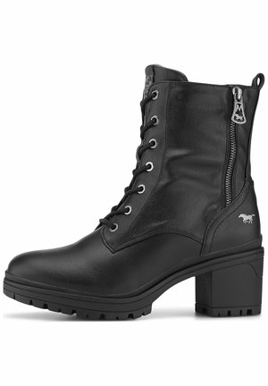 Mustang, Bottines à plateau - black