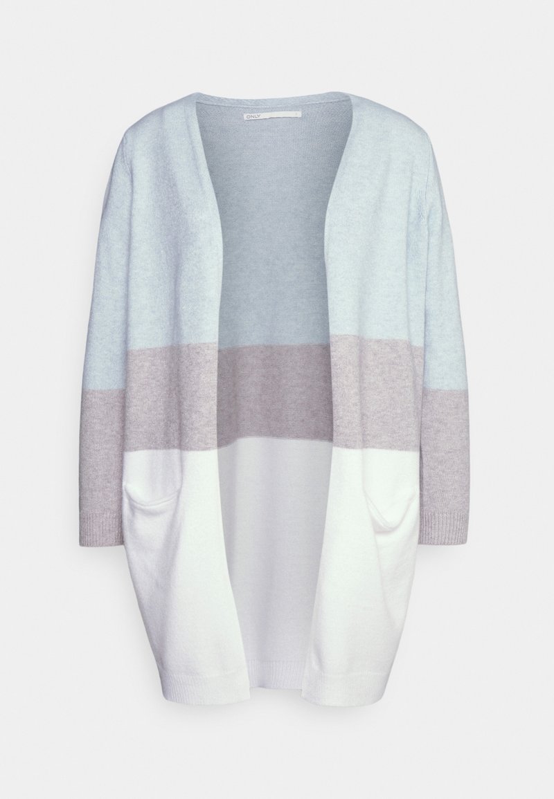Cardigan ouvert à blocs de couleurs avec des rayures horizontales bleu clair, gris et blanc et deux poches avant, présenté sur fond blanc.