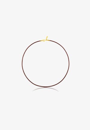 Collar de cuero marrón con una textura suave y un diseño circular delgado. Cuenta con un cierre en tono dorado para un ajuste seguro.