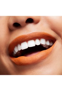 MAC LOCKED KISS INK LIPCOLOUR - Vloeibare lippenstift