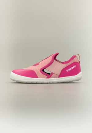 Viking, ALV BAREFOOT PAW - Baskets basses - light pink/magenta
