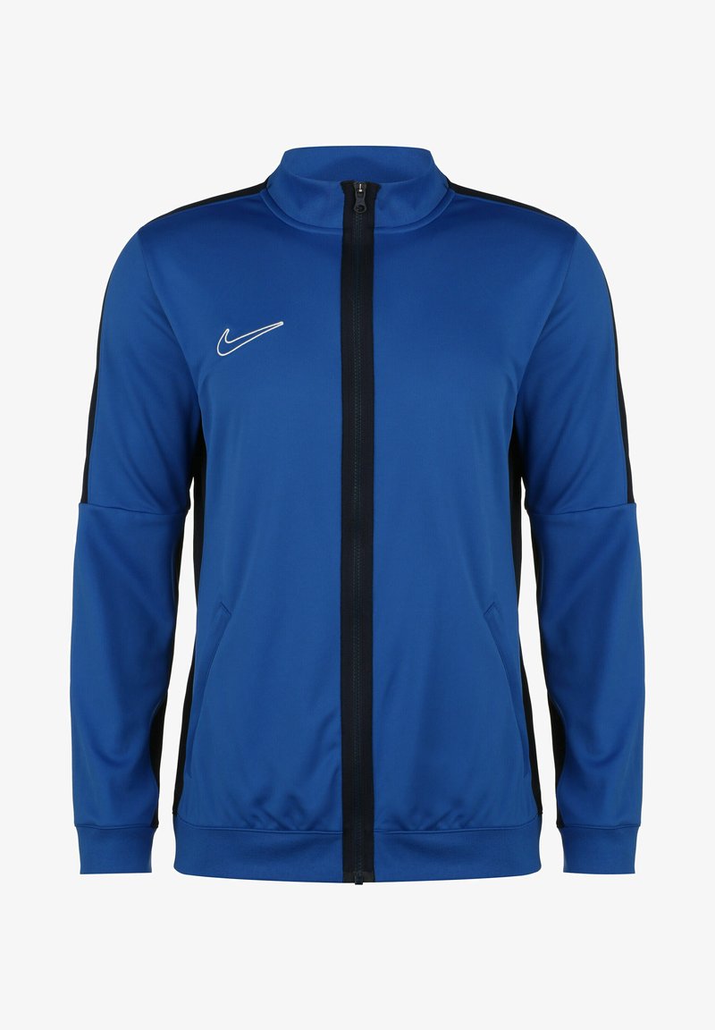 Blaues Nike Laufjacke mit hohem Kragen, Reißverschluss vorne, schwarzen Seitenpaneelen und praktischen Reißverschlusstaschen. Hergestellt aus glattem, leichtem Material.
