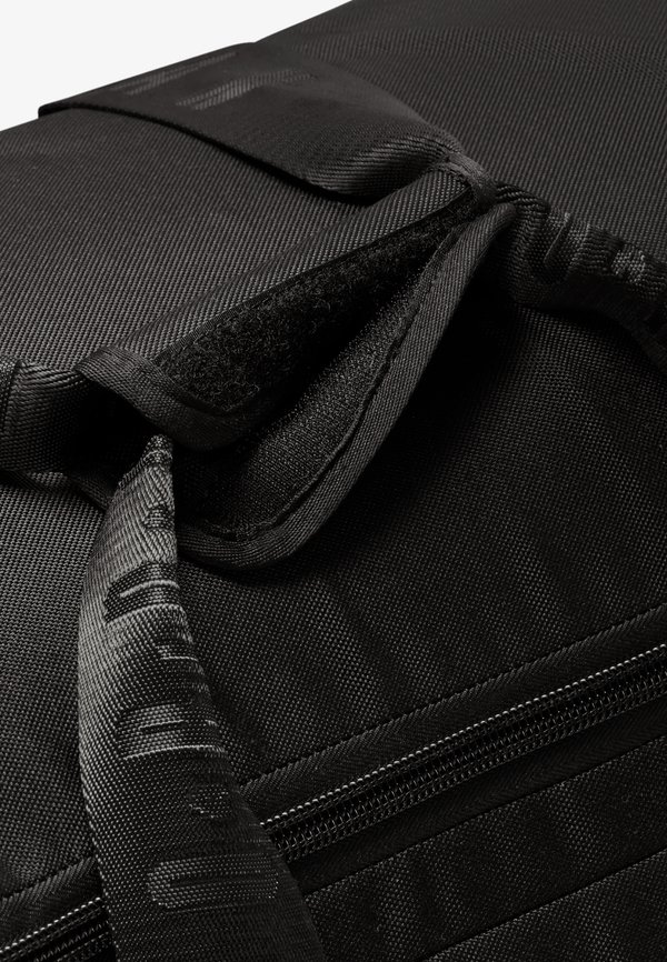 VELOCITY DUFFLE - Sports bag4
