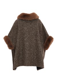 Poncho in tweed marrone con una silhouette ampia, caratterizzato da un collare e polsini in pelliccia. Il tessuto presenta un motivo testurizzato, che aggiunge profondità al design.