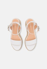 Even&Odd Espadrilky - white