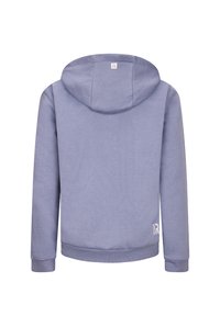 Felpa con cappuccio di colore viola chiaro, realizzata in tessuto morbido. Presenta polsini e bordo a costine, con un piccolo logo sul lato inferiore.