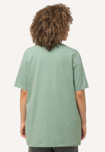 Ulla Popken Maglia Donna A V Maniche Lunghe – Vestibilità Relaxed, Colore Verde Menta, Taglia 60/62 IT