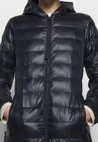MAX&Co. Abrigo corto - dark blue