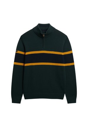 Suéter de punto en verde oscuro con cuello con cremallera, que presenta amplias rayas horizontales en azul marino y amarillo dorado. Puños y dobladillo acanalados.