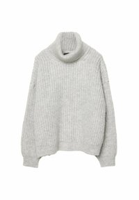 Pull en grosse maille gris clair avec col roulé, manches longues et poignets, col et ourlet côtelés.