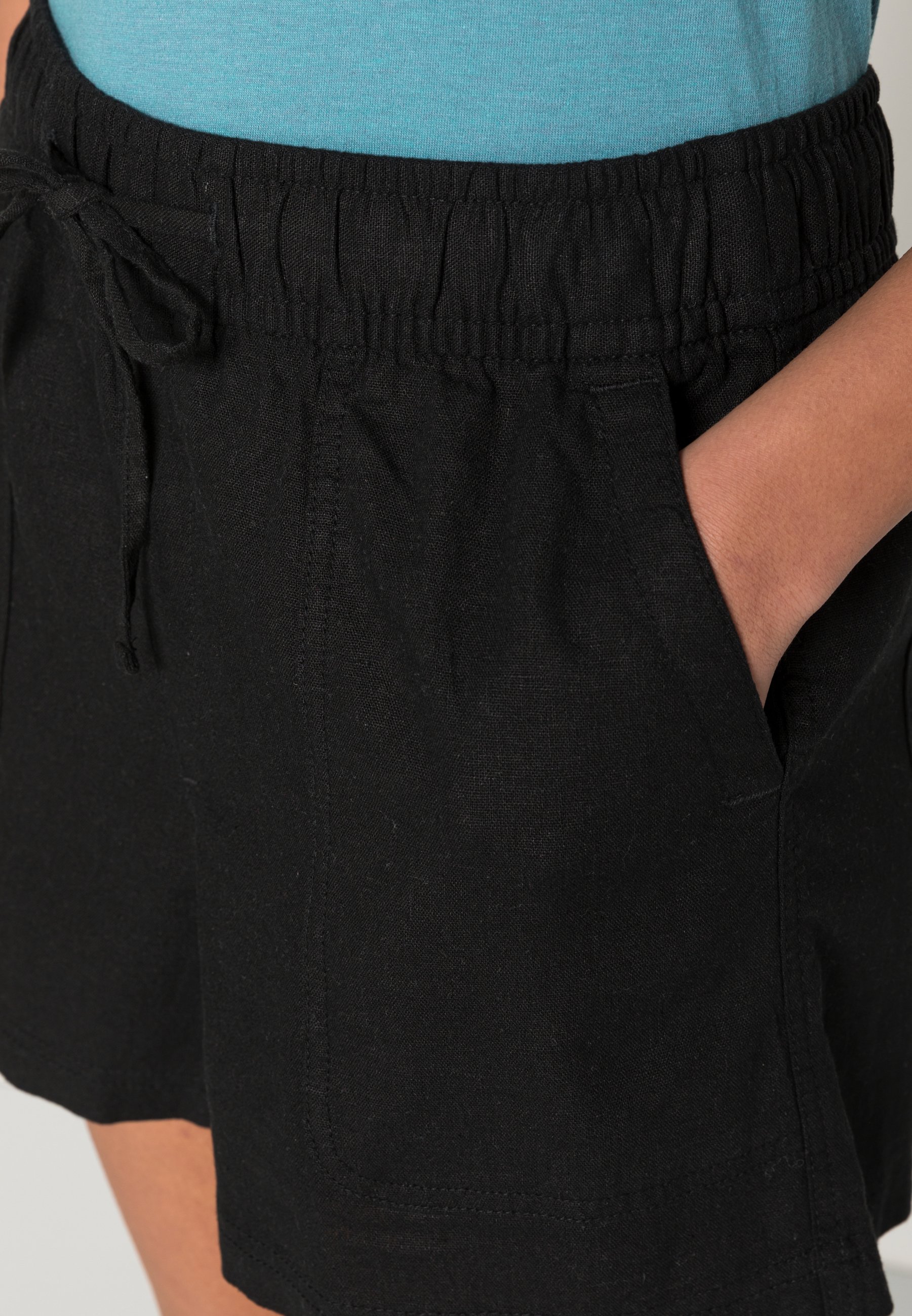 gap elastic waist shorts