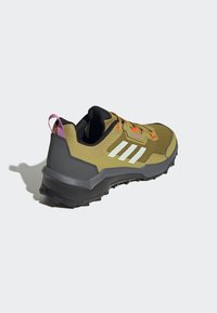 adidas Performance TERREX AX4 zielony