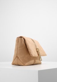 Missguided Psaníčko - taupe
