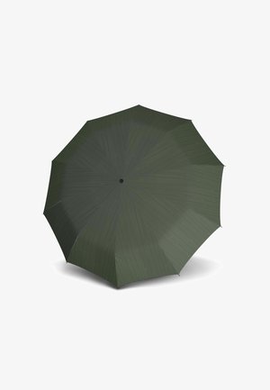 Parapluie vert foncé avec une texture nervurée et une forme octogonale. Dispose d'un moyeu central noir et est renforcé par des baleines droites.