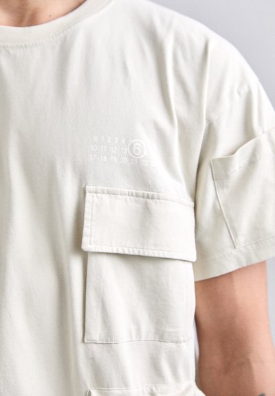 MM6 Maison Margiela Print T-shirt - chalk