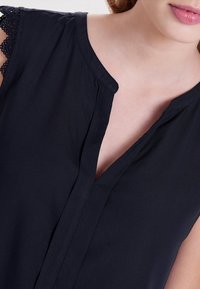 ONLY KIMMI  - Blusa - night sky