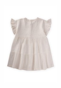 Weißes Baumwollkleid mit Volantärmeln, geraffter Taille und gestuften Rüschen am Saum, aus einem strukturierten, leichten Stoff.