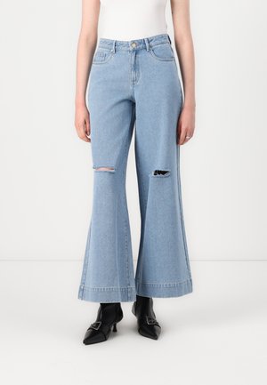 VMANNET WIDE - Široké nohavice - light blue denim