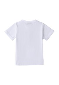 Camiseta blanca de manga corta hecha de algodón. Presenta un cuello redondo y un diseño liso sin patrones ni gráficos. Textura suave.