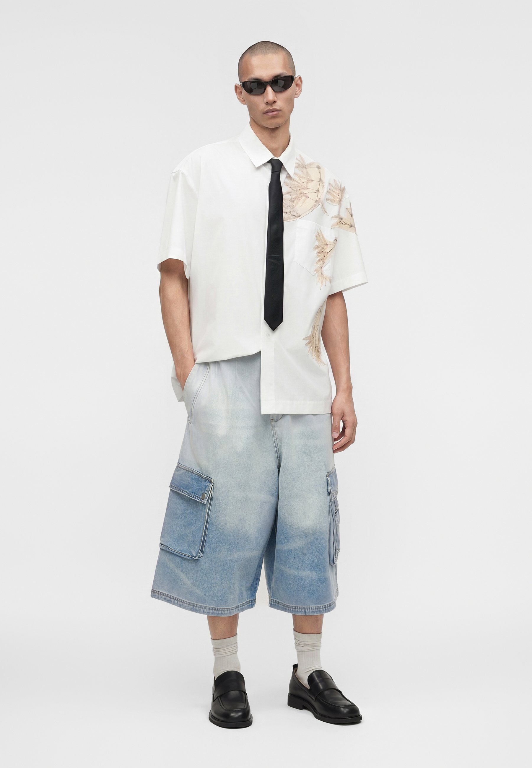 Feng Chen Wang OVERSIZED MID LENGTH TROUSER - Denim shorts - blue