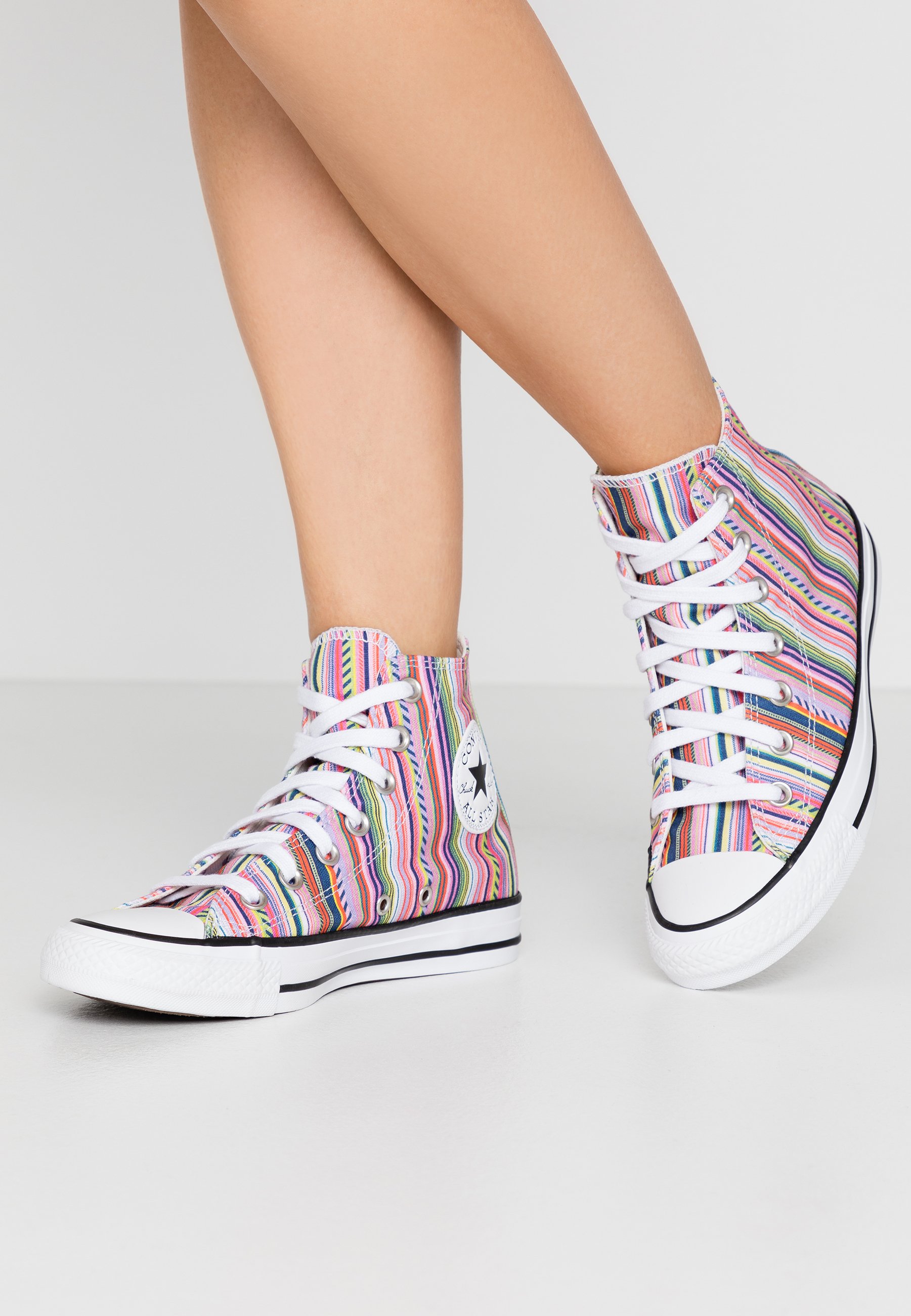 chuck taylor multicolor
