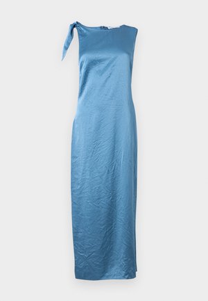 Asymmetrisches blaues Satin-Kleid mit einem einzelnen Schulterträger und einem Bindedetail, das eine figurbetonte Silhouette und einen mittellangen Saum hat.
