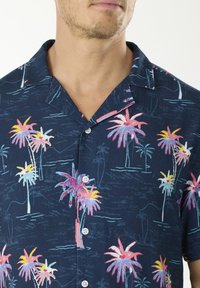 Blount & Pool HONOLULU - Overhemd - navy sea palm