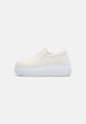 PLATFORM - Matalavartiset tennarit - white