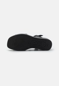 Gabor Sandali con plateau - black