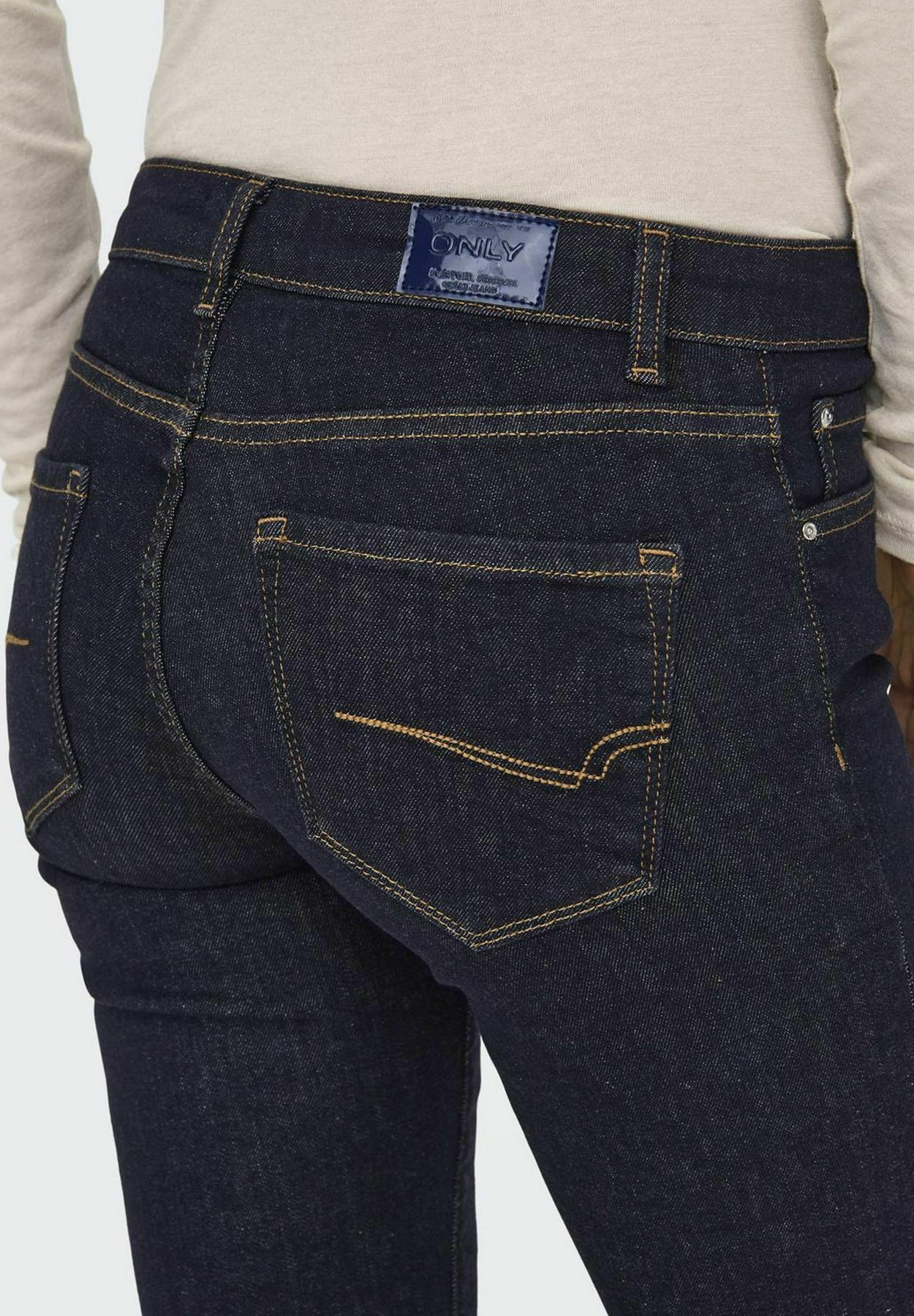 SLIM-FIT