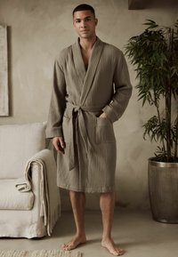 Next REGULAR FIT  - Kylpytakki - sage green