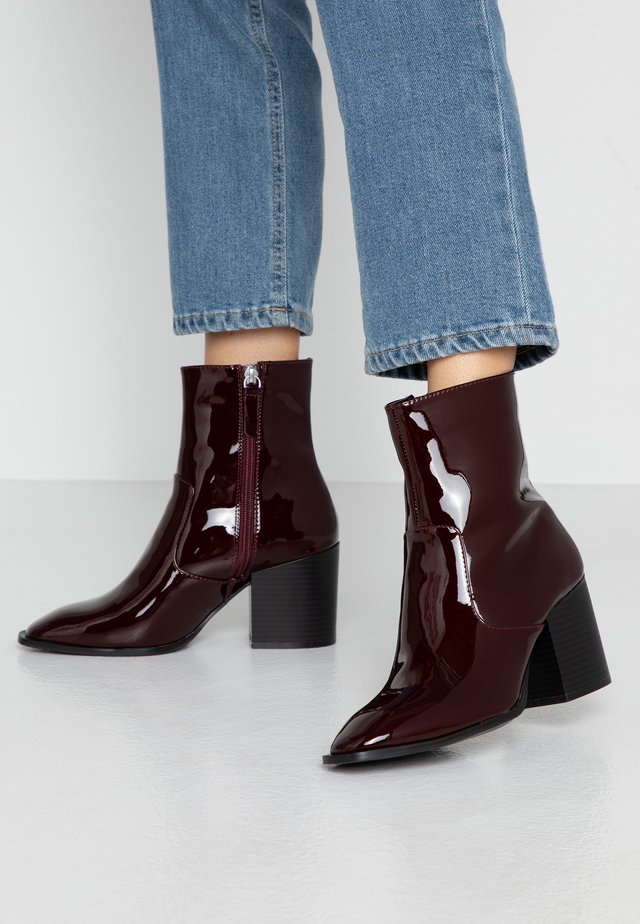 BUSTED - Classic ankle boots - maroon