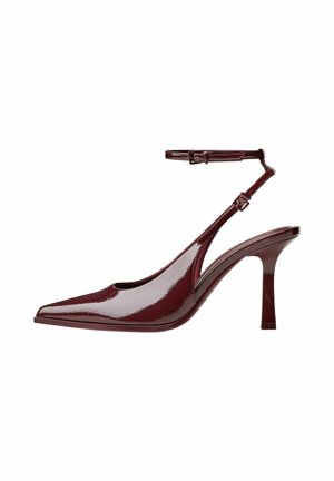 Decolleté - dark red