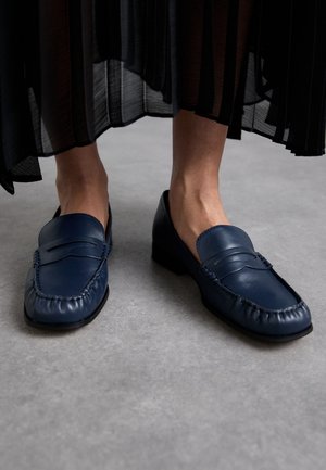 Loaferit/pistokkaat - dark blue
