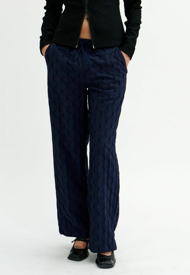 Résumé Nohavice - navy