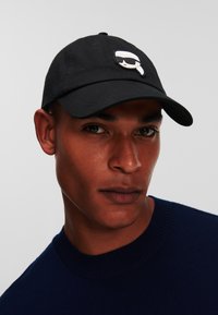 KARL LAGERFELD IKON  - Sapka - black