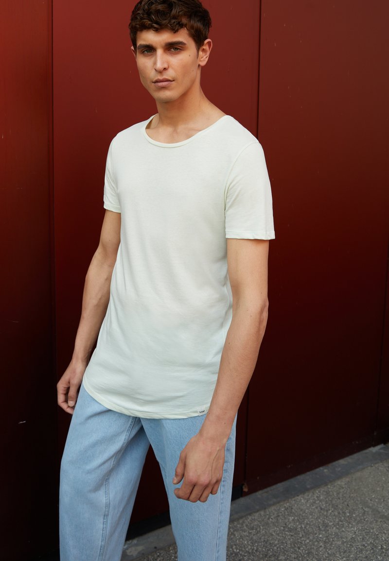 Lee SHAPED TEE - T-shirt básica - canary green