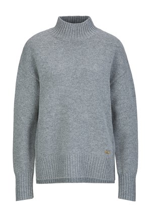 Grauer Strickpullover mit hoch geripptem Halsausschnitt, überschnittenen Schultern und gerippten Bündchen. Verfügt über ein dezentes Logodetail am Saum. Weiche Textur.