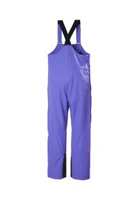 Pantalones impermeables con peto en color púrpura, con tirantes ajustables negros y paneles reforzados negros en la parte interna de las piernas inferiores.