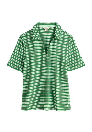 Zielono-biała koszulka polo w poziome paski, z krótkim rękawem, otwartym kołnierzykiem i luźnym fasonem.