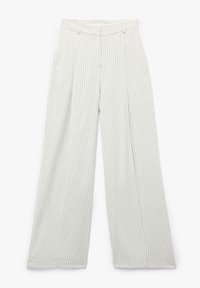 Wijdvallende broek in lichtgrijze stof met verticale zwarte strepen, een aansluitende tailleband en twee zijzakken.