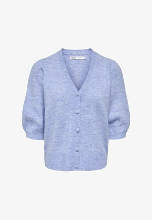 Šviesiai mėlynas trumpomis rankovėmis megztinis su paminkšlintais pečiais, apvaliais audiniu aptrauktais mygtukais priekyje ir rausvinėmis apačia ir rankogaliais.