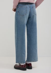 Calliope Jean flare - blu