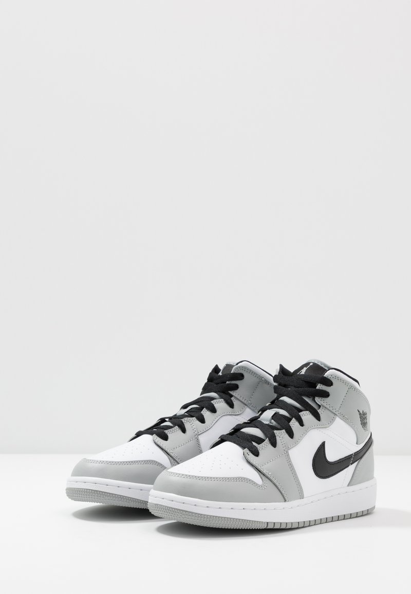 Light Grey Jordan Mid Grigie E Bianche Nike Air Jordan Retro High