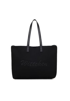 Bolsa tote negra con asas de cuero, con un cuerpo de tela texturizada y el logo "Wittchen" en relieve. Diseño simple y rectangular.