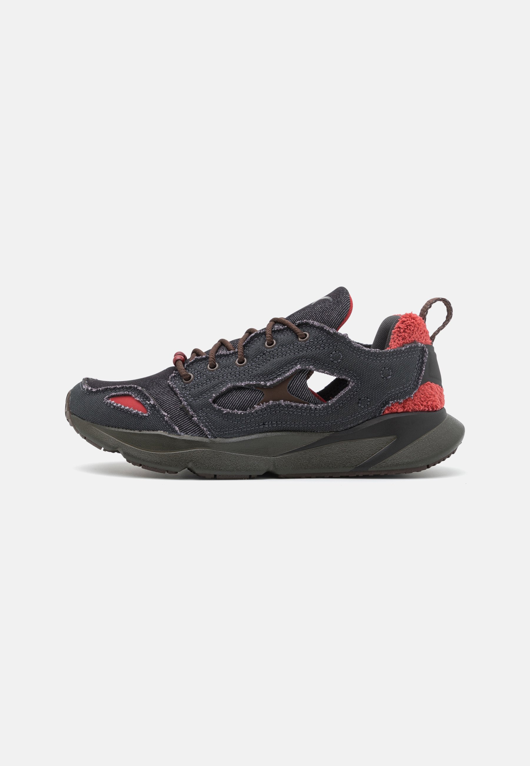 Commissie Bevestiging Zo veel Reebok Classic REEBOK x STREET FIGHTER FURYLITE 95 UNISEX - Sneaker low -  coal/charcoal brown/mars red/grau - Zalando.de