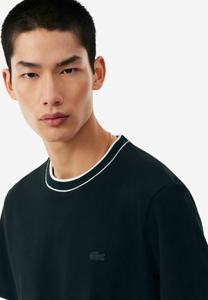 Lacoste, TH8174_166 - T-shirt basic - vert foncé-gjp