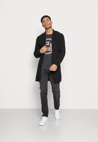 Jack & Jones JORARON TEE CREW NECK - Camisola de manga comprida - tap shoe