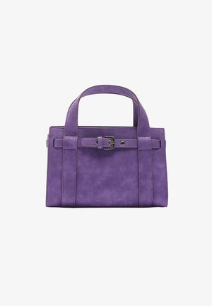 Fioletowa zamszowa torebka na podwójnych uchwytach o prostokątnym kształcie. Posiada detale z klamrą oraz gładką teksturę.