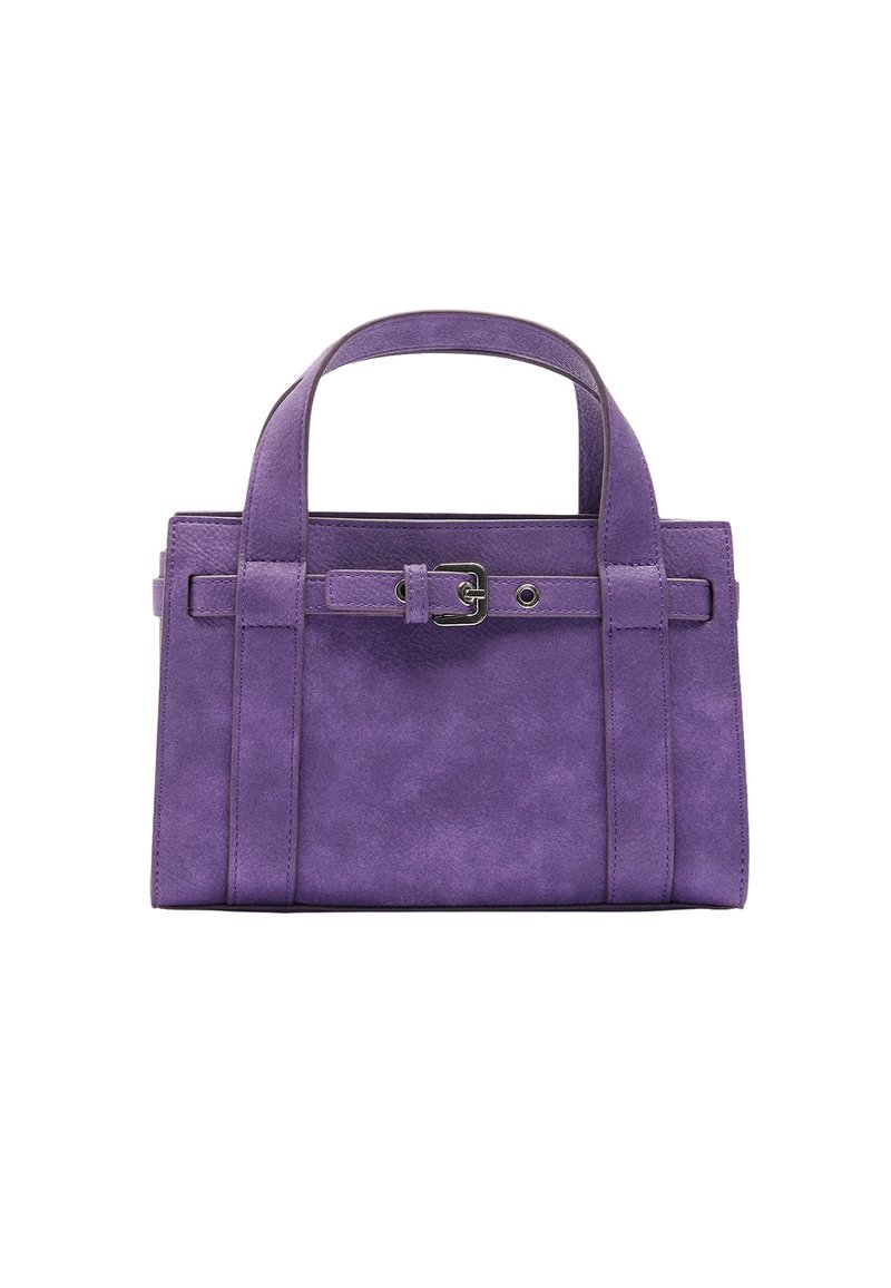 Fioletowa zamszowa torebka na podwójnych uchwytach o prostokątnym kształcie. Posiada detale z klamrą oraz gładką teksturę.
